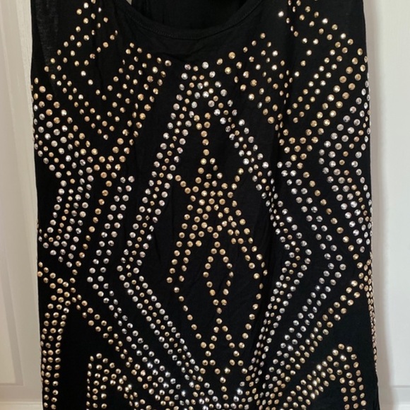 💥🎉HP🎉💥 Forever 21 Black Stretch Racerback Scoop Neck Tank Gold Silver Studs - Picture 11 of 11